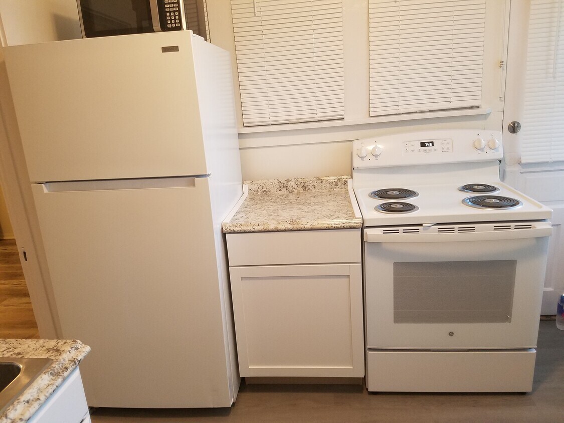 Kitchen - 42 E Locust St