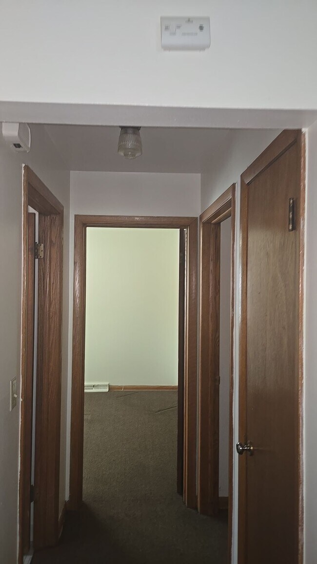 Foto del edificio - 6431 W Main St