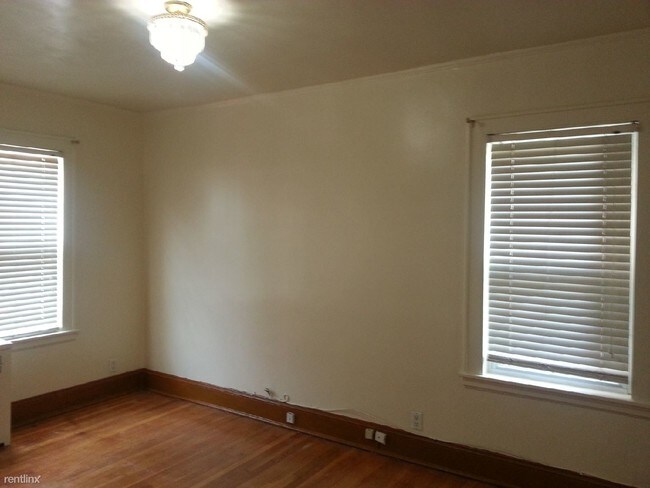 Foto del edificio - 2728 14th St