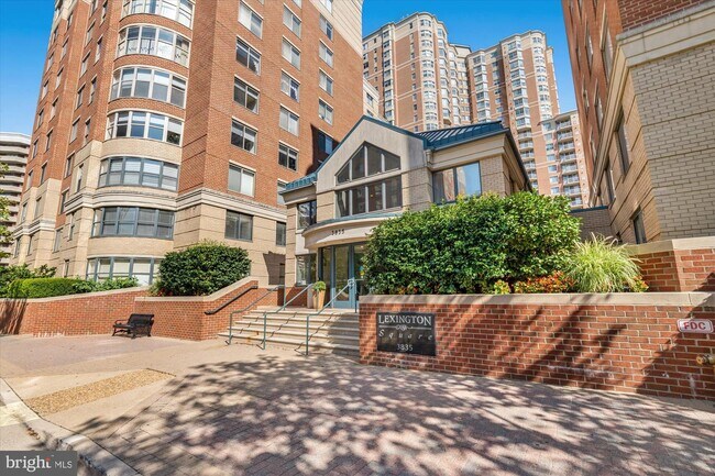 Foto del edificio - 3835 9th St N