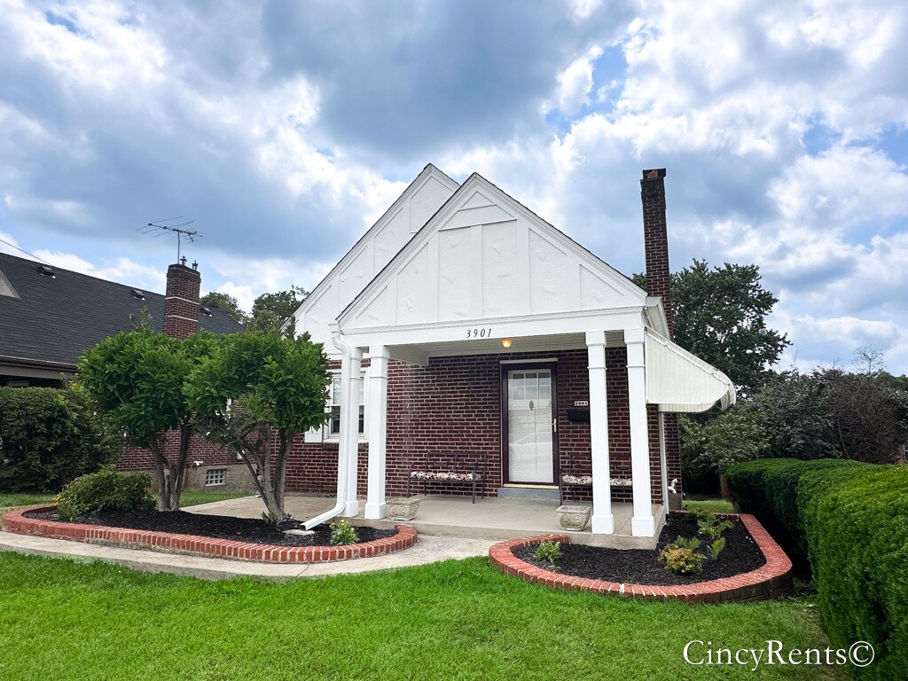 Foto principal - 3901 E Galbraith Rd