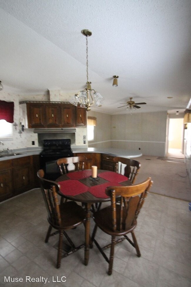 Building Photo - 2 br, 2 bath House - 10510 Cedar Trace Road