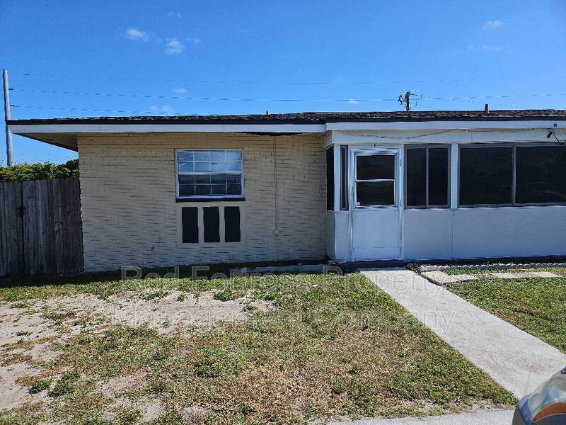 Foto principal - 2805 SE 15th Pl