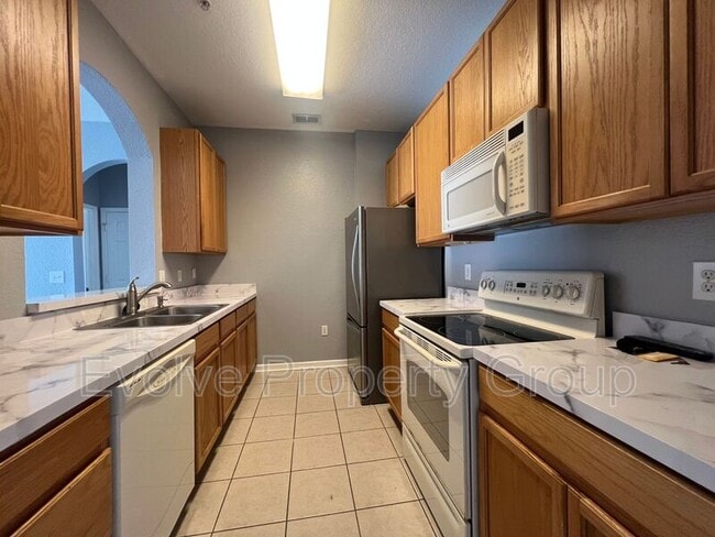 Building Photo - 8775 Sartori St.
