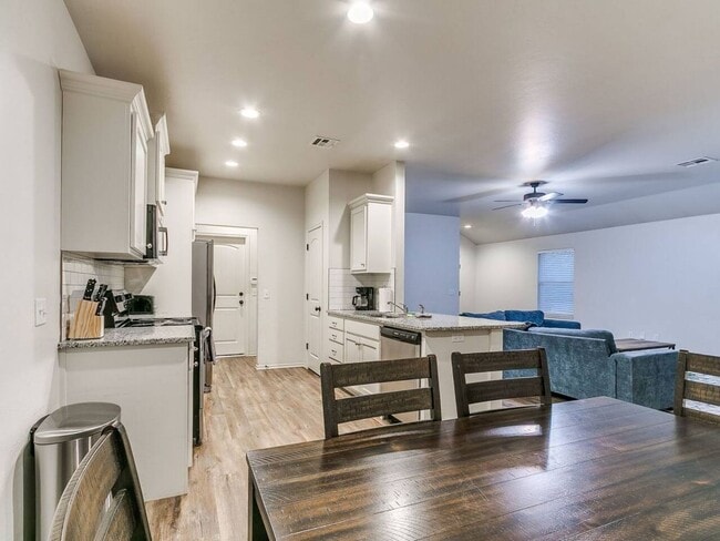 Building Photo - 436 Chalk Hill Ct