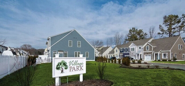 Building Photo - 15 Village Park Ln