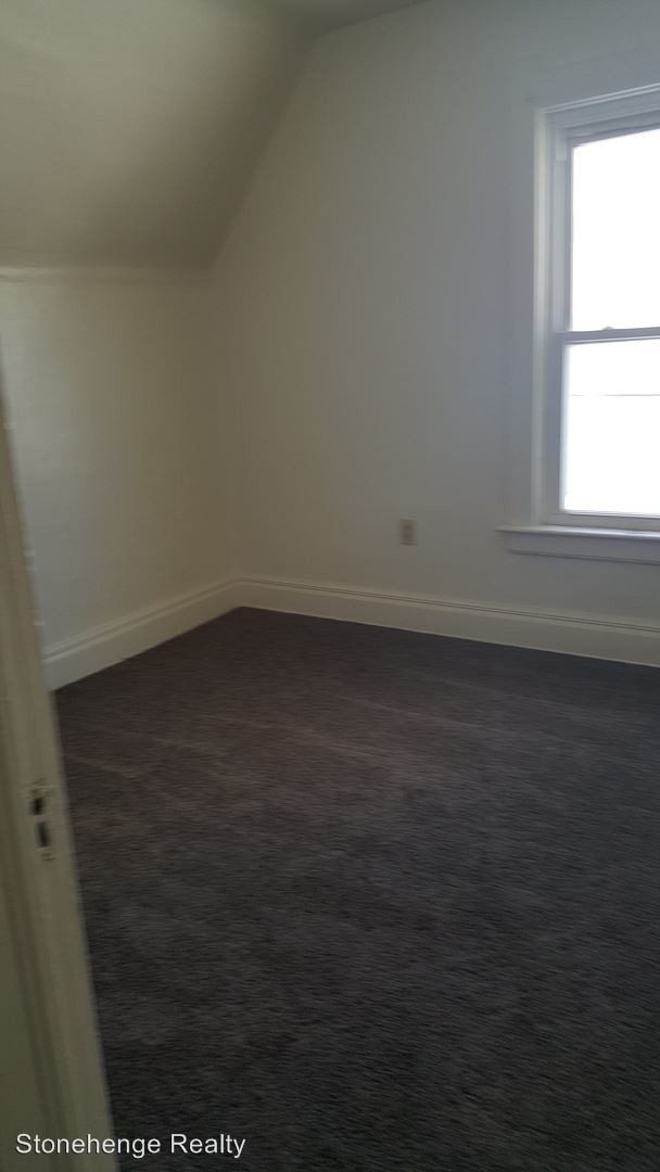 Building Photo - 2522 Ayers Ave