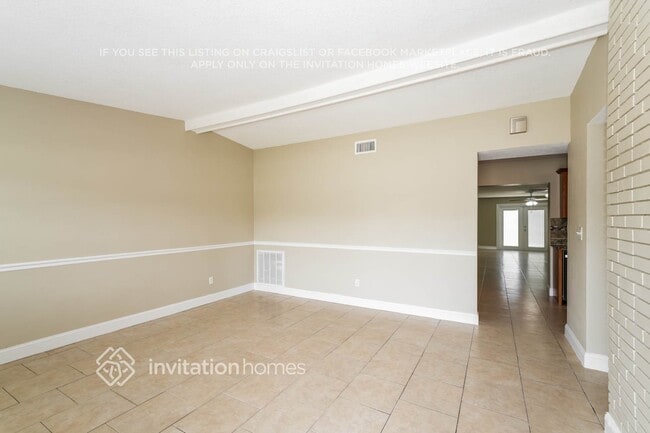 Building Photo - 8012 Pine Hill Dr