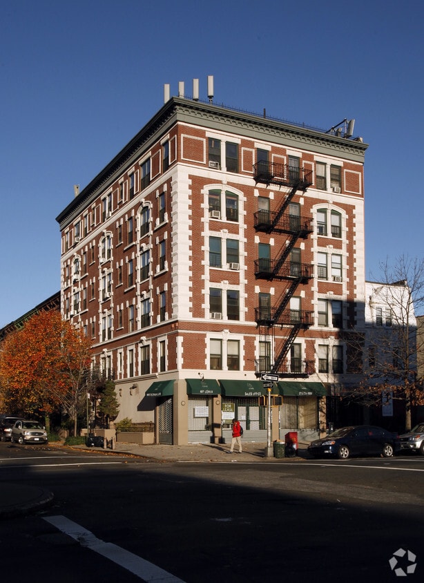 Building Photo - 401-403 Lenox Ave