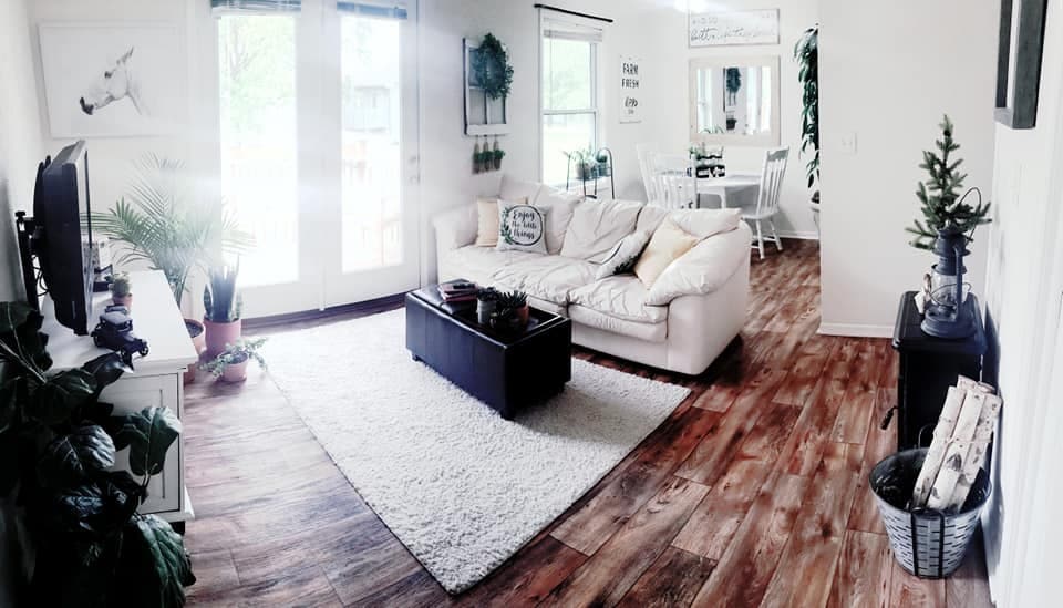 Living and dining rooms - 1002 Millwood Dr