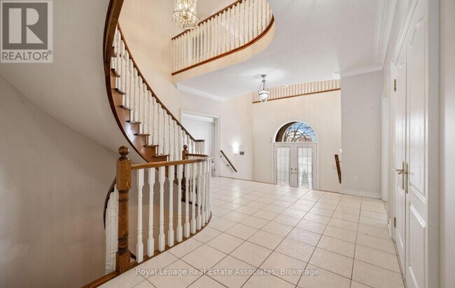 Photo du bâtiment - 5278 Hilton Ct