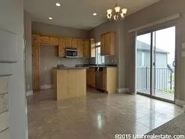 Foto del edificio - Lehi 3 Bedroom Town Home Pets OK