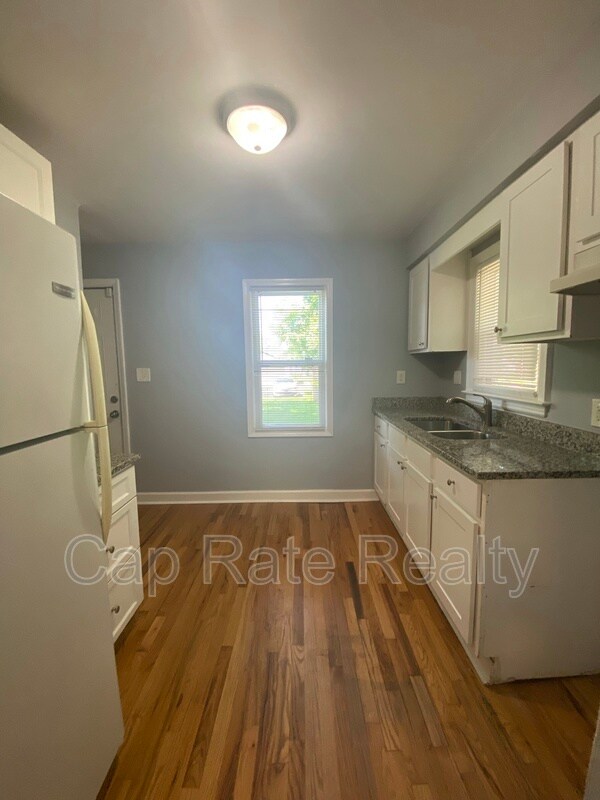 Foto del edificio - 2299 Hamilton Ave