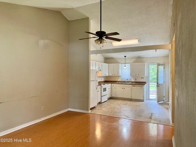 Foto del edificio - 1508 Princeton Ln