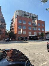 Building Photo - 1236 Chicago Ave