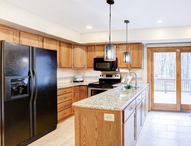 Foto del edificio - 4024 Rosetree Ln