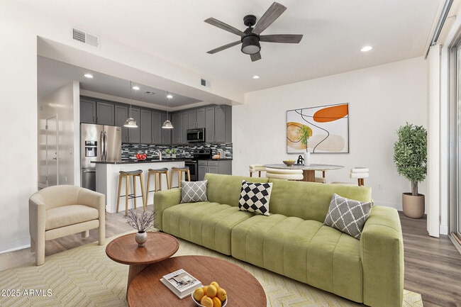 Building Photo - 1270 E Curry Rd