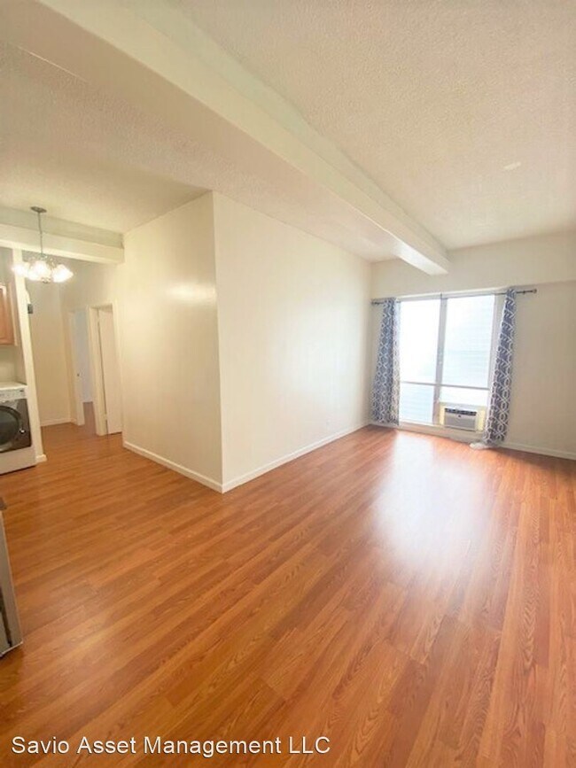 Building Photo - 2 br, 1 bath House - 1096 South Beretania ...