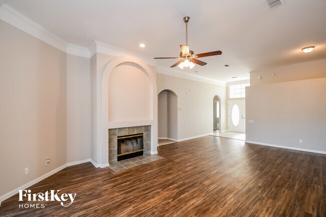 Foto del edificio - 10537 Castlebar Glen Dr S