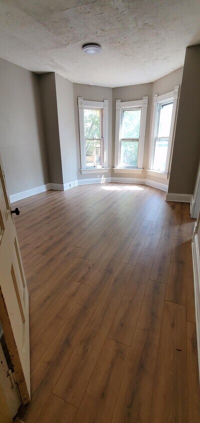 Foto principal - 1441 Neil Ave