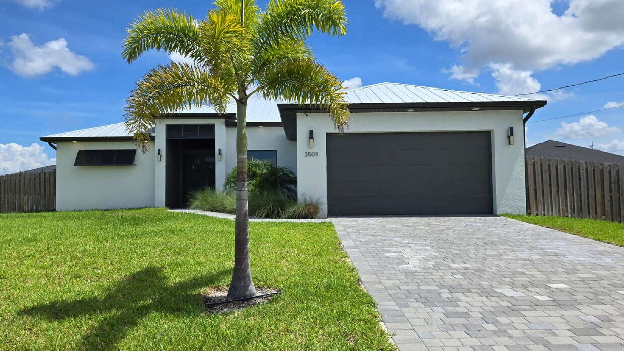 Foto principal - 3509 NW 15th Terrace