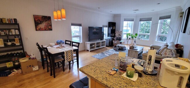 Foto del edificio - 629 Hammond St