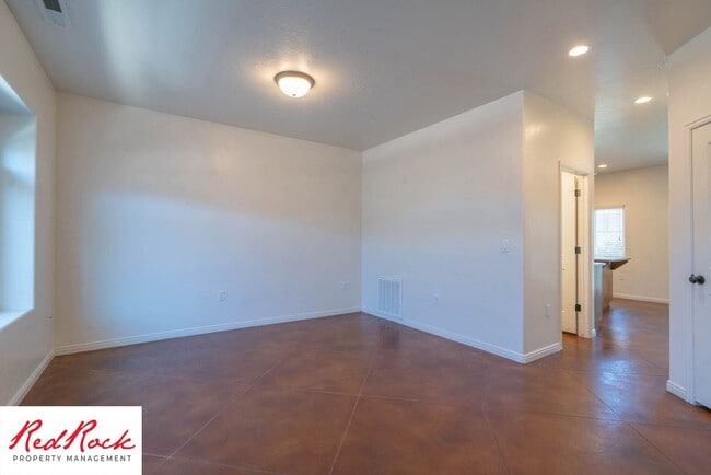 Foto del edificio - Dog Friendly, Stunning home in Southgate T...