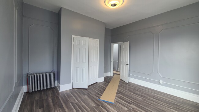 Building Photo - 441 Bergen Ave