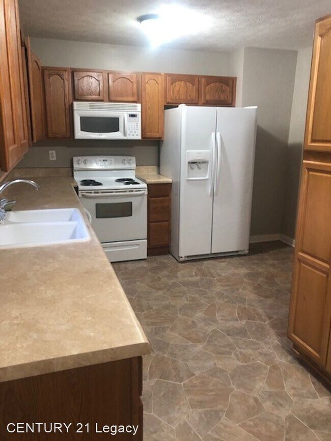 Foto del edificio - 3 br, 1 bath House - 181 E Newcomen St