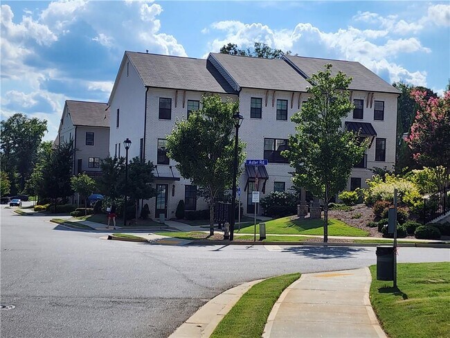 Building Photo - 1030 Aster Rd