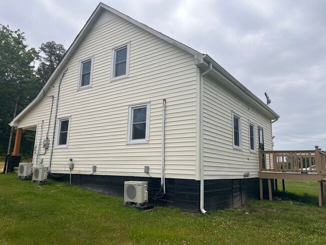 Building Photo - Gorgeously renovated farmhouse in Halifax ...