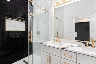 Building Photo - 3652 Seabrook St