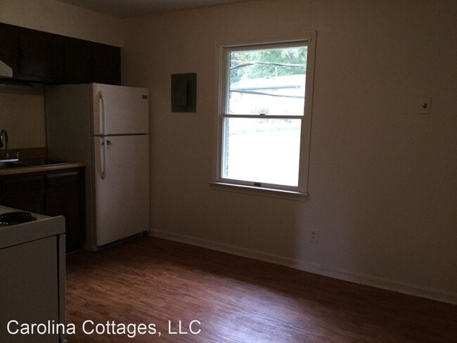 Building Photo - 2 br, 1 bath House - 101 Osteen Drive Apt.4