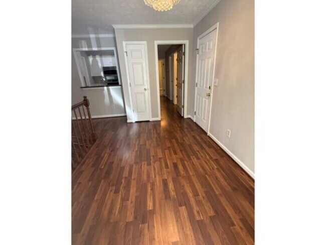Foto del edificio - 1267 Exeter Ln