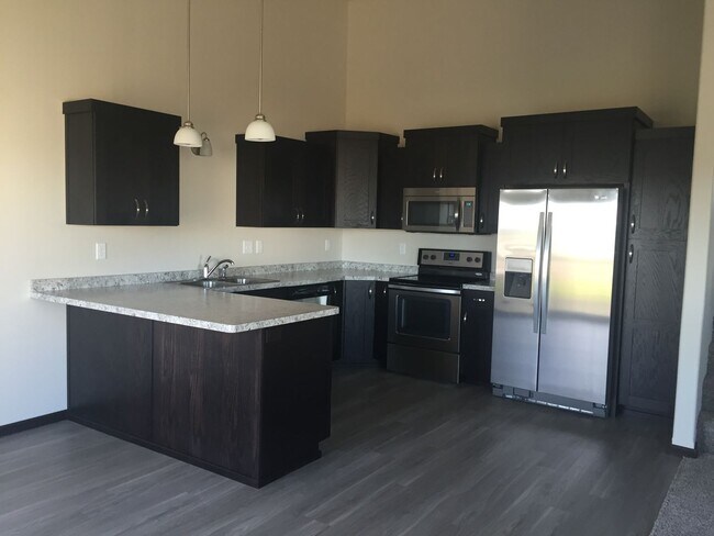Foto del edificio - 3 Bed 3 Bath Twin Home