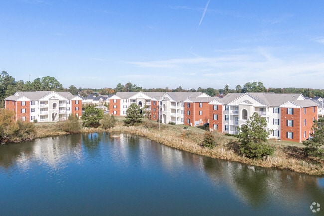 Building Photo - Woodlake Apartments