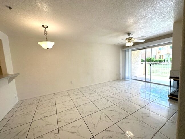 Building Photo - Southwest Las Vegas Condo. 1st Floor. 1 be...