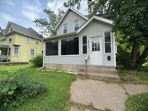 Building Photo - 817 N Marquette St