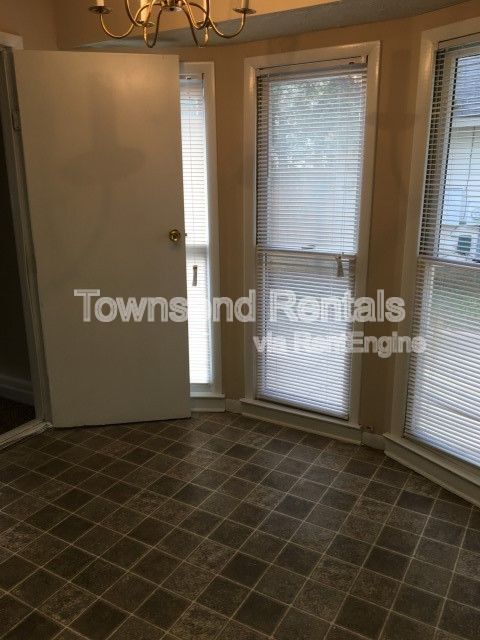 Building Photo - 7045 Candlewood Dr