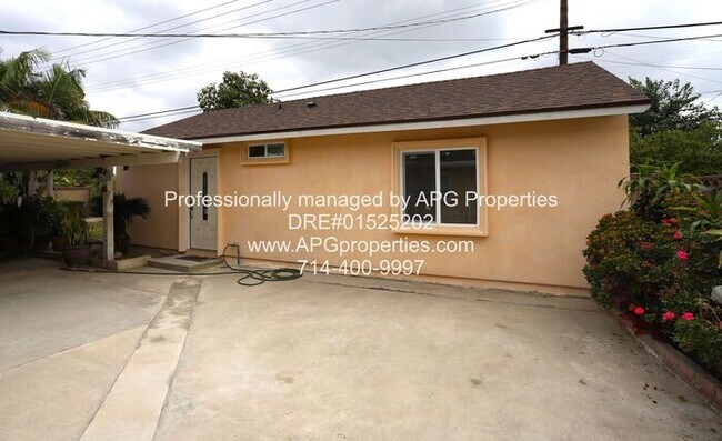 Foto del edificio - All New ADU 2 Bedrooms + 2 Bathrooms and D...