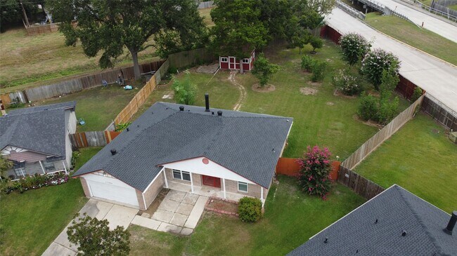 Building Photo - 11406 Greens Ct