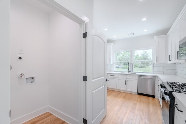 Foto del edificio - 7903 Sunnyhill St