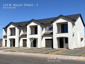 Building Photo - 410 W Hadley St