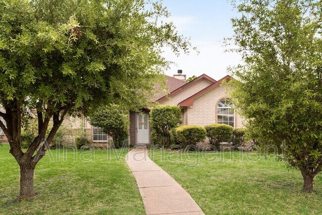 Foto del edificio - 1304 Riverview Ln
