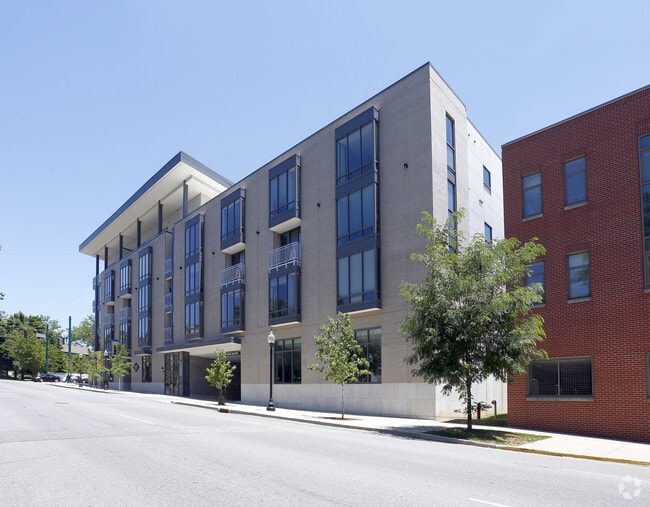 Building Photo - The League Bloomington