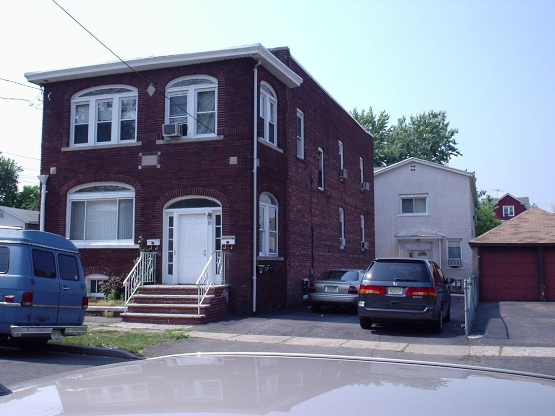 Primary Photo - 9 School St