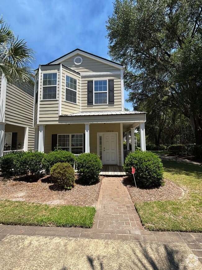 Building Photo - 500 Bradwell St