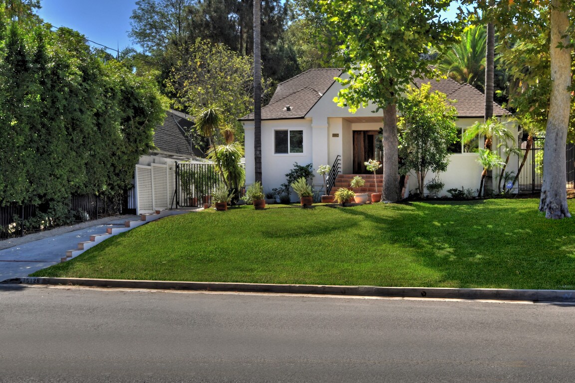 15128 Valley Vista Blvd, Los Angeles, CA 91403 House Rental in Los