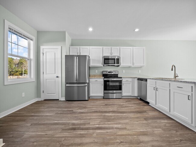 Building Photo - Welcome to Beachside Commons!