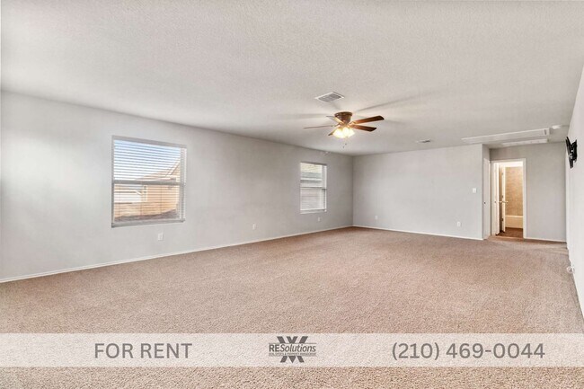 Foto del edificio - 13550 Lily Ln